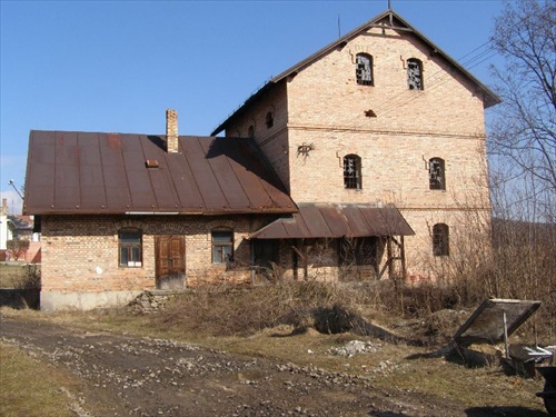 Starý mlyn a nemele:-) Kto koleso zoženie?