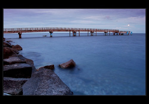 Moon bridge