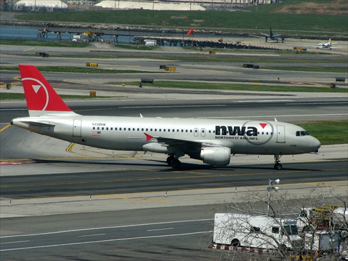 Airbus 320 Northwest Airlines