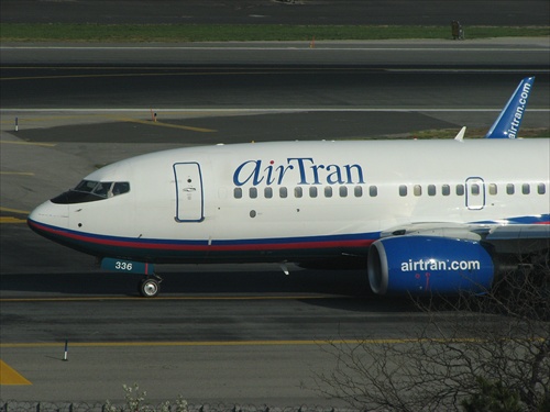 airTran Airways Boeing 737