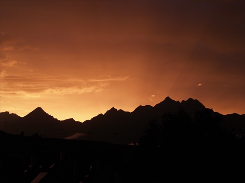 Vysoké Tatry po západe slnka a po búrke 16. 8. 2010