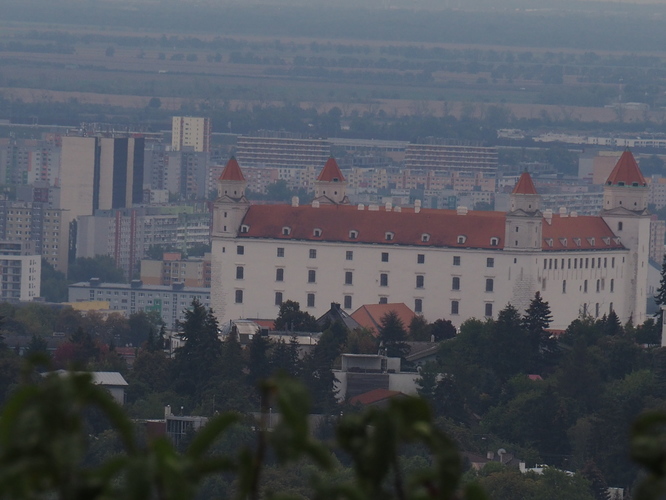 Z rozhľadne pod Kamzíkom