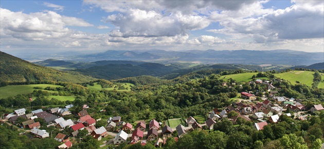 Vršatské Podhradie