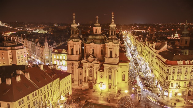 Praha pohľad z veže Staromestskej radnice