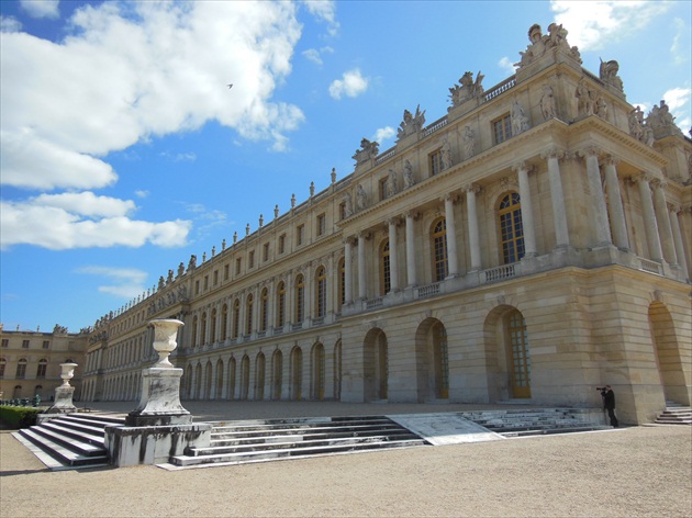 Versailles (2)