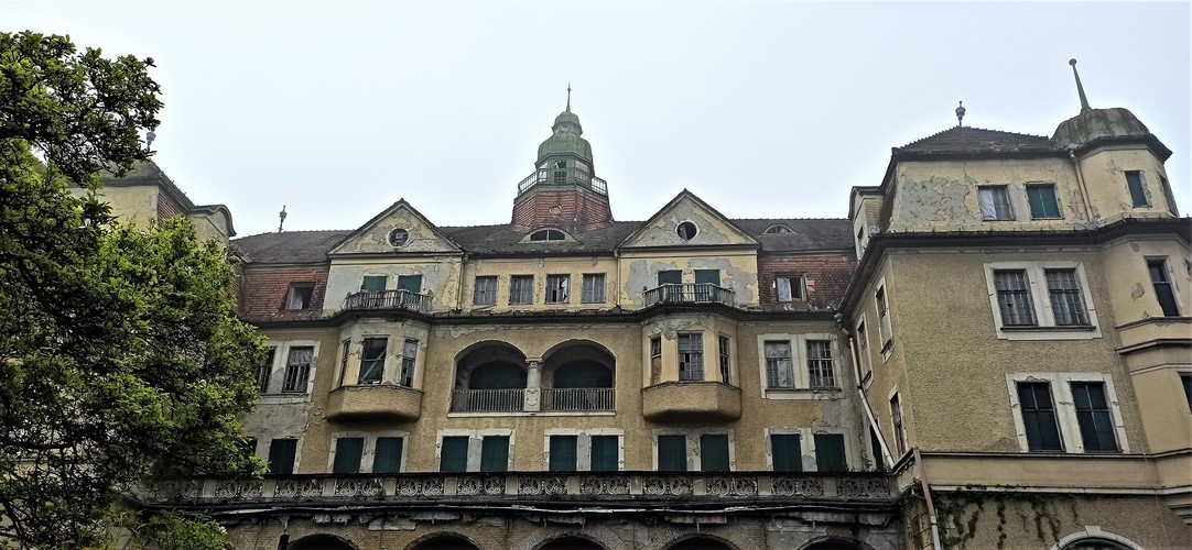 Strašidelný hotel.