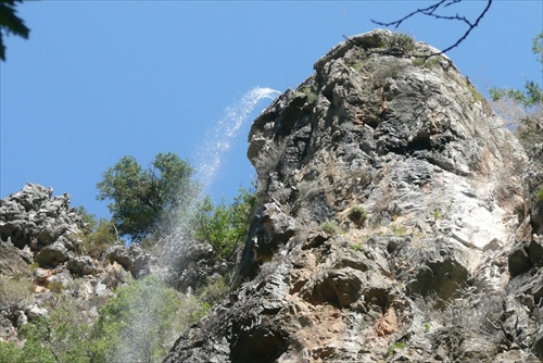 shower of falls