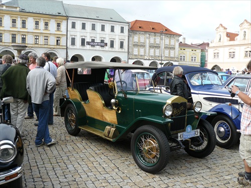 historicke vozidla Kolin 19.6.2010