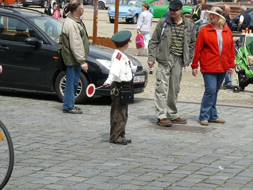 mladi policajt