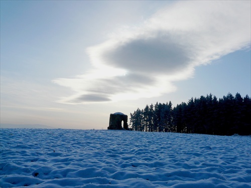 San Sousi - tisícročná kaplnka