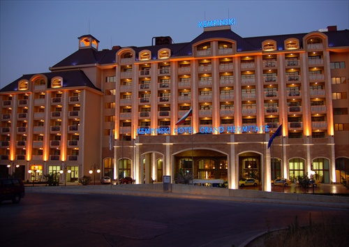 Hotel Kempinski večer