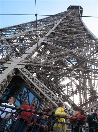 PARIS SKY IV.