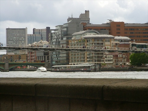 millenium bridge