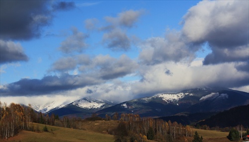 Nízke Tatry v oblakoch