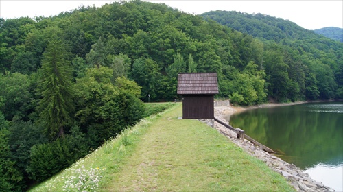 hodrušske jazero