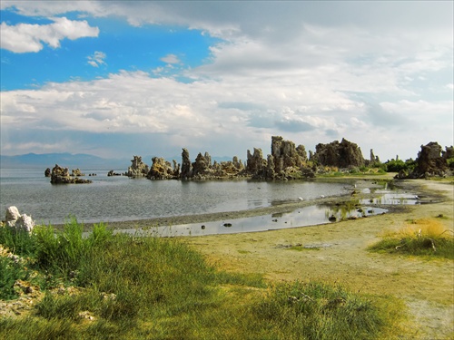 Mono lake