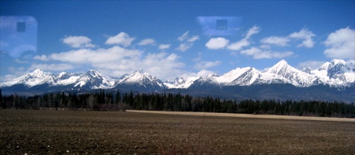 Vysoké Tatry z vlaku