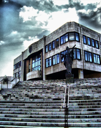 Trosku iny pohlad na parlament v Bratislave :)