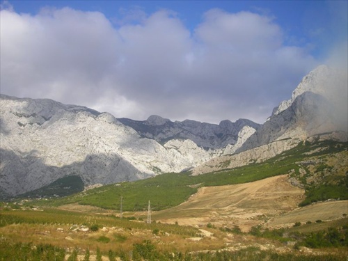 Oblaciky nad Biokovom