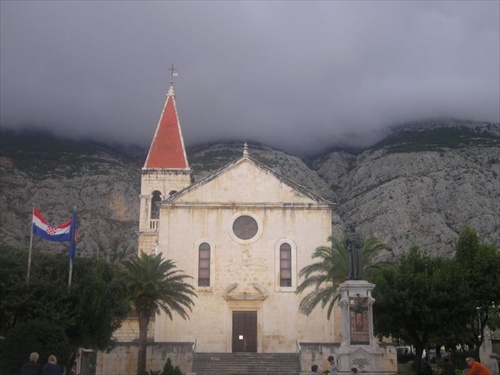 Makarska namestie