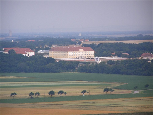 Zámok Hof