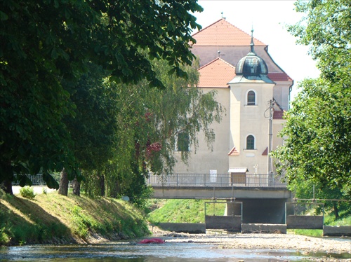 Sobotištský kaštieľ