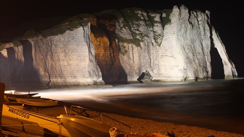 Nočný Etretat, Normandia, FRA