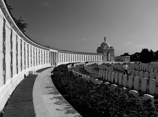 Tyne Cot Cemetery, BEL