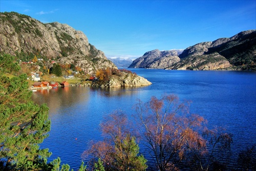 Lysefjorden a ludia