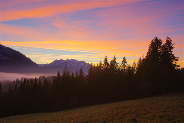 sumrak nad Strednicou