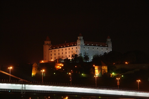 nočná Bratislava