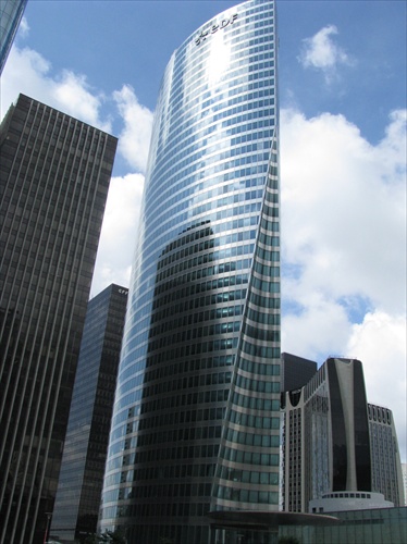 a nieco nove - La Defence