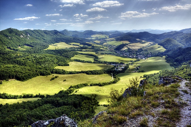 malá-veľká krajina