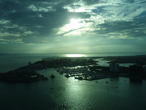 Pohlad zo Spinnaker tower