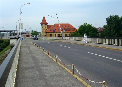 sklopný most