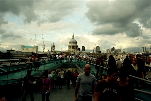 millenium bridge