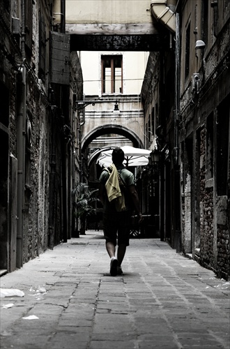 man in venezia