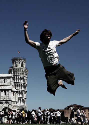 flying pisa