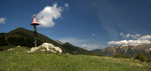 cestou na Sivý vrch v Bobroveckej doline