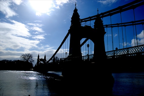 London - Hammersmith bridge