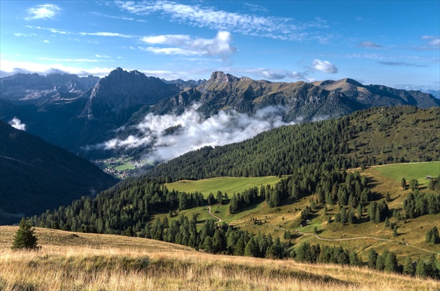 Ráno nad Canazei