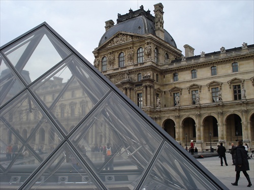 louvre1