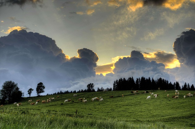 Oblaky nad Kysucami