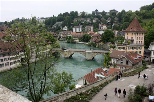 Bern  12