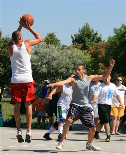 Streetball vs. Šerm .... ?