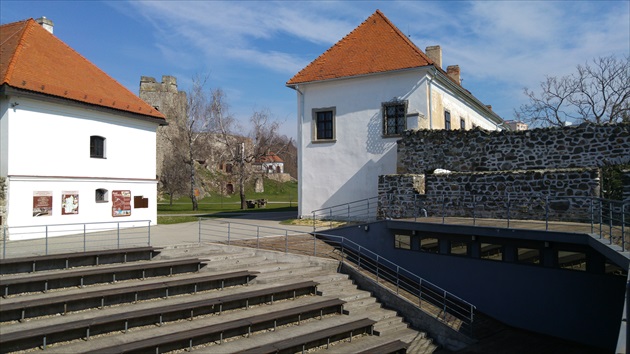 Hrad Levice 2