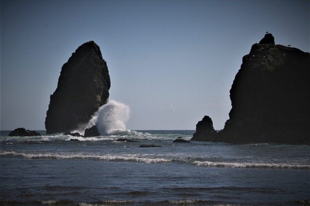 Náraz vlny, Cannon Beach, Oregon