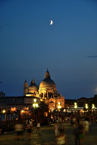 Venezia Pod Rúškom Tmy