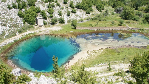 "Veliko CETINA vrilo"