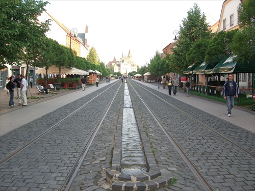 Košice ulica s potôčikom